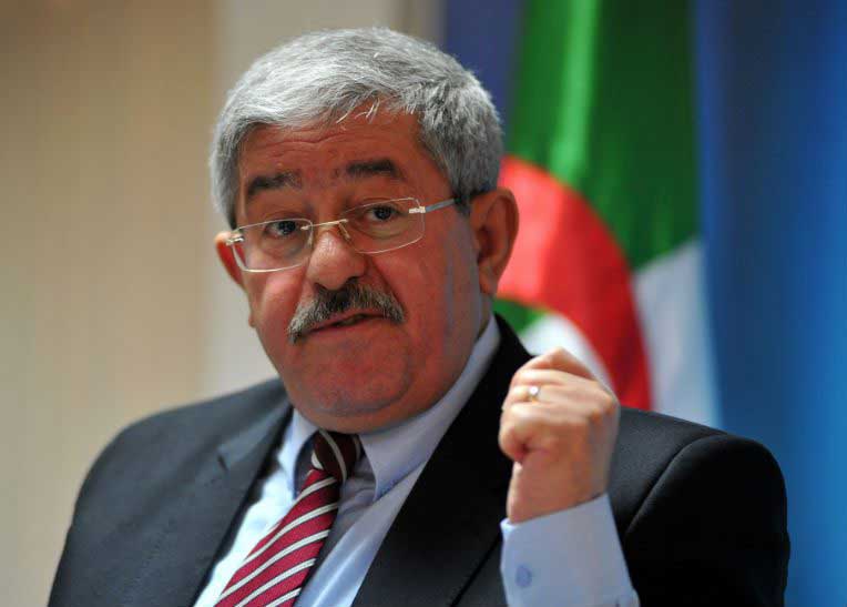 Le scandale en or massif déballé par Ouyahia fait la Une de la presse internationale