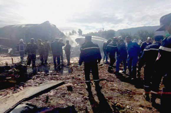 257 morts dont 10 membres de l'équipage