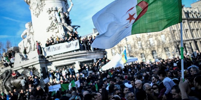 manifestants_algeriens