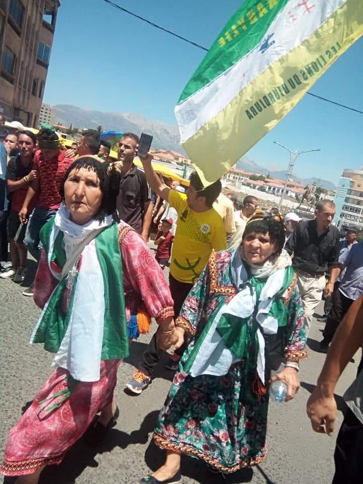 Bouira manif 19