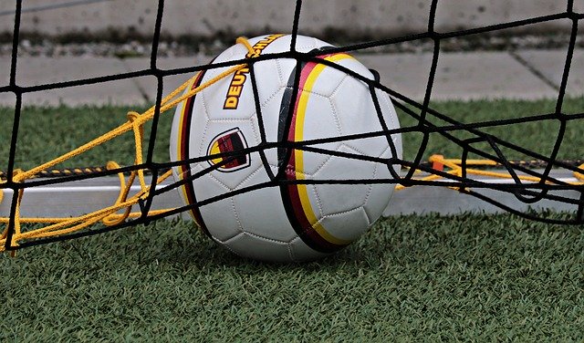 Foot: les dettes des clubs professionnels dépassent les 1.000 milliards de centimes
