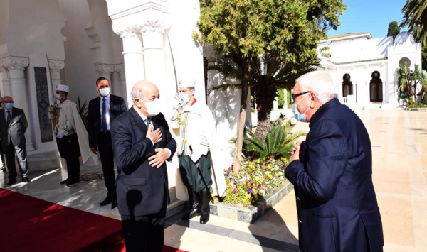 Tebboune reçoit l'ancien président Zeroual