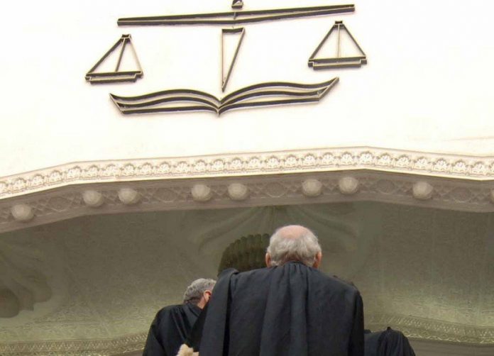 Oussama Escobar Affaire de l'évasion de la prison d’El-Harrach: « Oussama Escobar » et son avocate condamnés à 10 ans de réclusion criminelle
