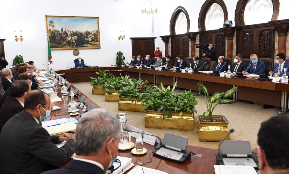 Tebboune préside aujourd'hui la réunion périodique du Conseil des ministres