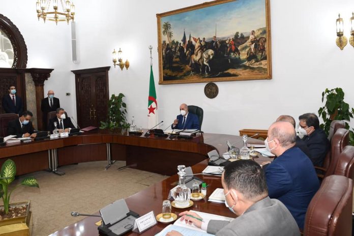 conseil Réunion du conseil des ministres: communiqué intégral