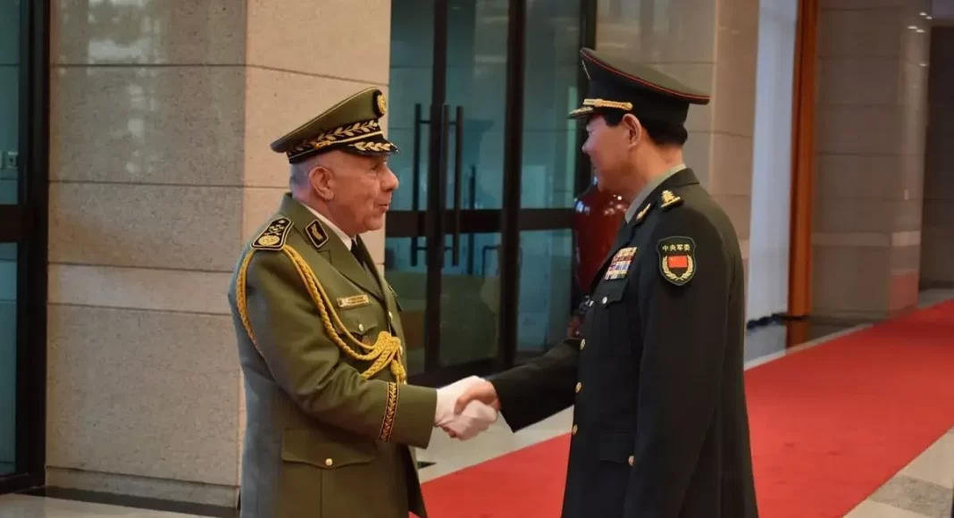 Le Général d'Armée Chanegriha reçu à Pékin par le Général d'Armée chinois Liu Zhenli