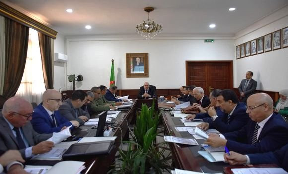 7c935c1c9fc9c9343561ad8dd6ef3ef2_M