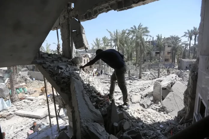 Deir al-Balah Ghaza : les forces sionistes détruisent la plus grande usine de médicaments à Deir al-Balah