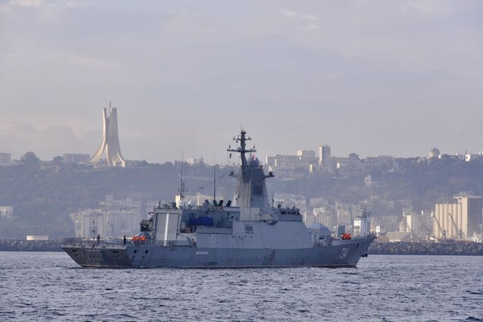 navire-militaire-russe-merkuriy