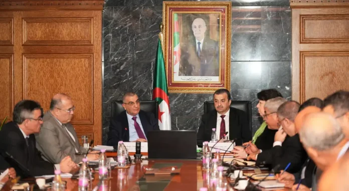 réunion-mine-gara-djebilet-ligne-ferroviaire-béchar-tindouf