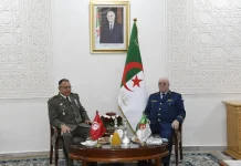 Le Secrétaire Général du MDN reçoit le chef d’Etat-major de l’Armée de Terre tunisienne