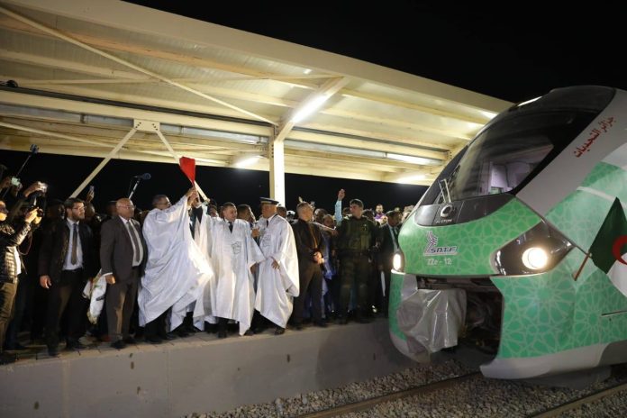 Gara-Ferroviaire-Tindouf-Train-Vers-Béchar
