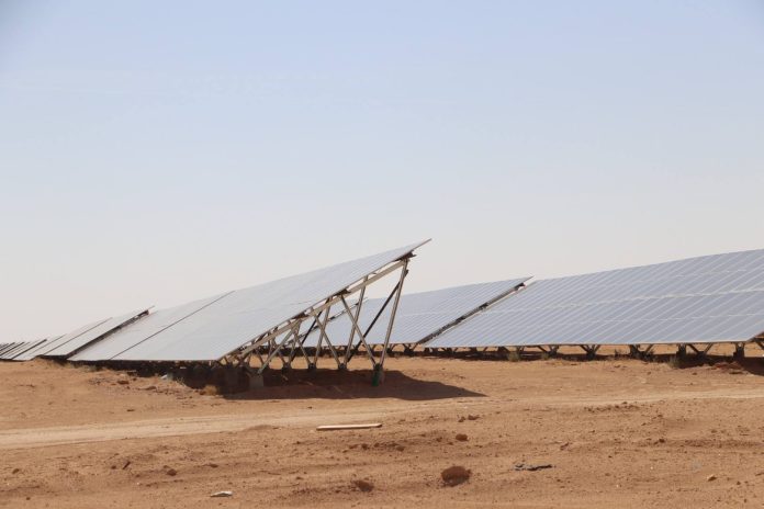 Centrale-Solaire-Photovoltaïque-Algérie1